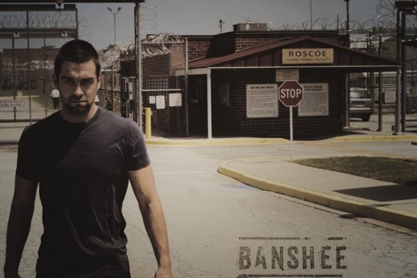 Titulky k Banshee S01E01 - Pilot