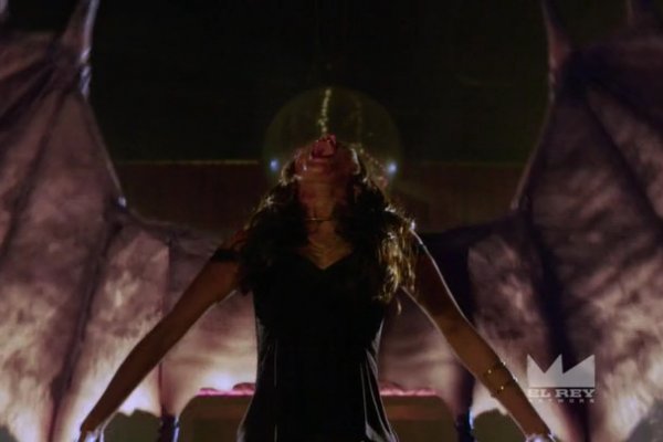 Titulky k From Dusk Till Dawn S01E10 - The Take
