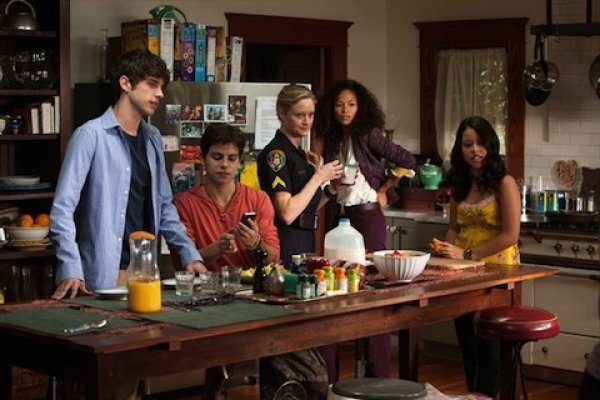 Titulky k The Fosters S01E01 - Pilot