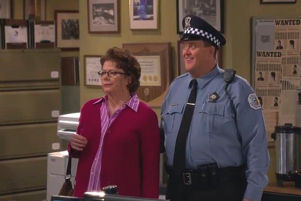 Titulky k Mike and Molly S05E19 - Mother from Another Mudlick