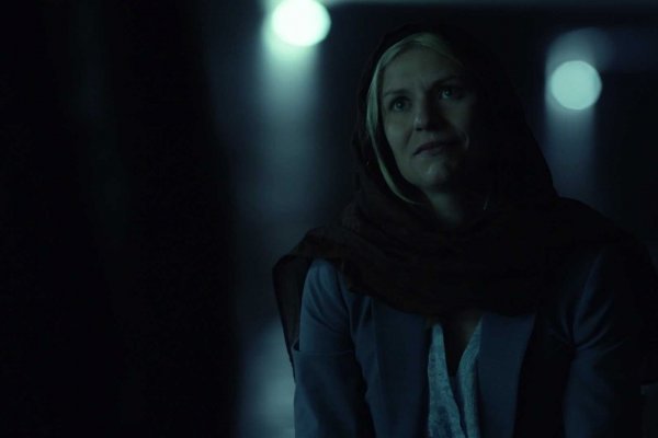 Titulky k Homeland S05E01 - Separation Anxiety