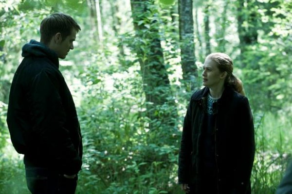 Titulky k The Killing S03E11 - From Up Here