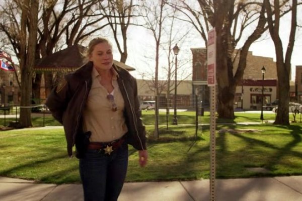 Titulky k Longmire S04E01 - Down by the River