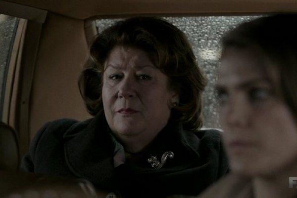 Titulky k The Americans S02E04 - A Little Night Music