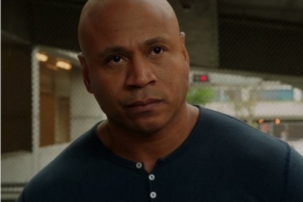 Titulky k NCIS: Los Angeles S04E09 - The Gold Standard