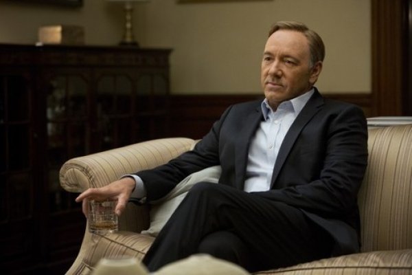 Titulky k House of Cards S01E01 - Chapter 1