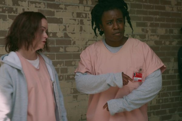 Titulky k Orange Is the New Black S07E03 - And Brown Is the New ...